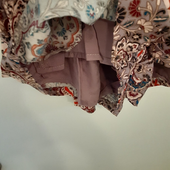 VICI Pocketed Medallion Lavender Romper - Picture 5 of 9